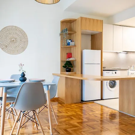 Houseloft Seaview Hub *