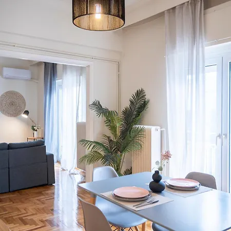 Houseloft Seaview Hub *