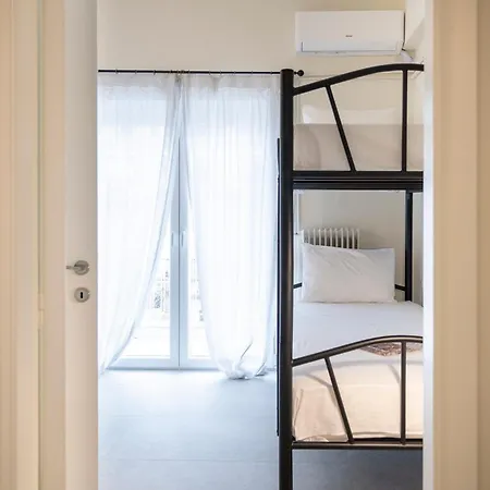 Houseloft Seaview Hub