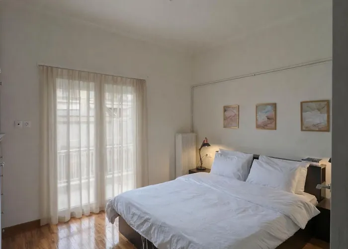 Houseloft Seaview Hub